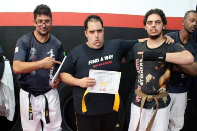 Victor conquistando a faixa amarela Katherine fotografias e1656111390623