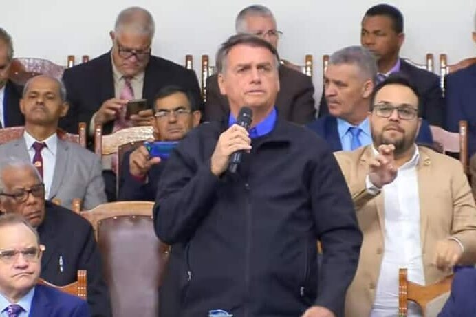 5 bolsonaro em jf by leonardoc osta e1657892846101