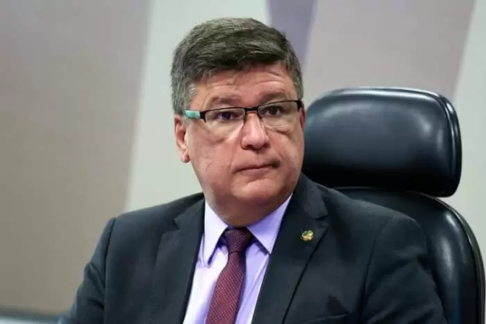 Para reforçar aliança com o União, PSD troca o primeiro suplente de Carlos Viana
