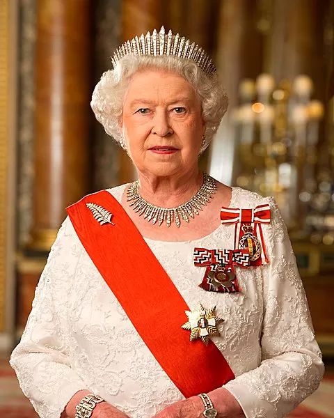 Rainha Elizabeth II morre aos 96 anos 1 MUNDO Rainha Elizabeth by Julian Calder