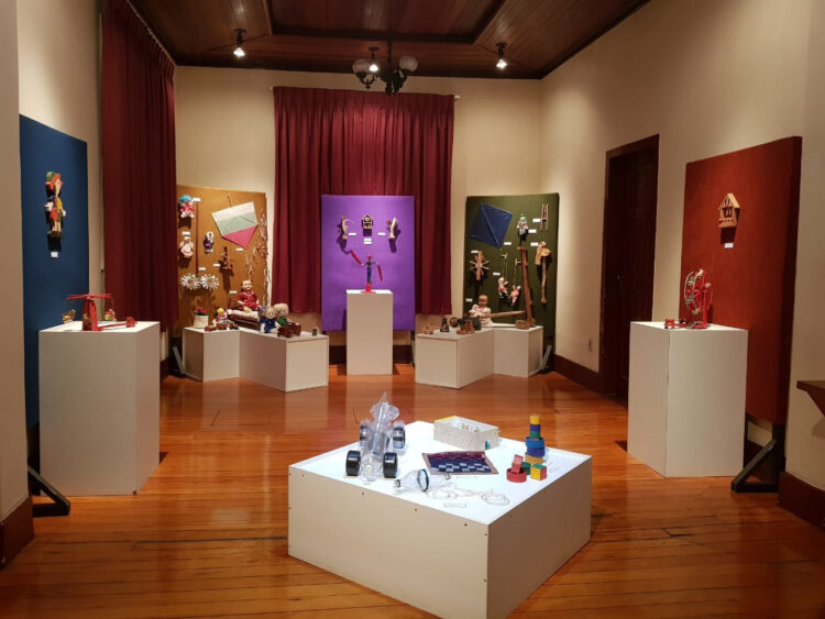 Exposição 'Brinquedos' pode ser visitada no Forum da Cultura 1 Exposicao II e1666624117900