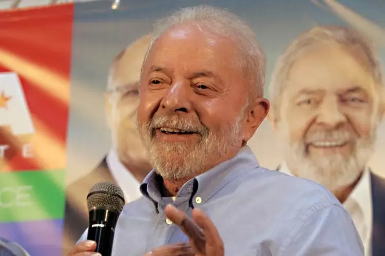 Luiz Inácio Lula Da Silva é Eleito Presidente Do Brasil