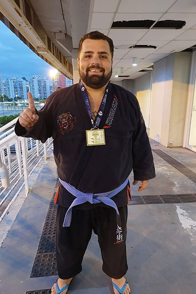 Juiz-forano Victor Henriques é campeão de etapa mundial de jiu-jítsu