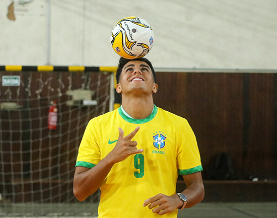 Atacante do Fluminense, juiz-forano Gustavão mira títulos e retorno à Seleção de base 2 Gustavo felipe couri 1