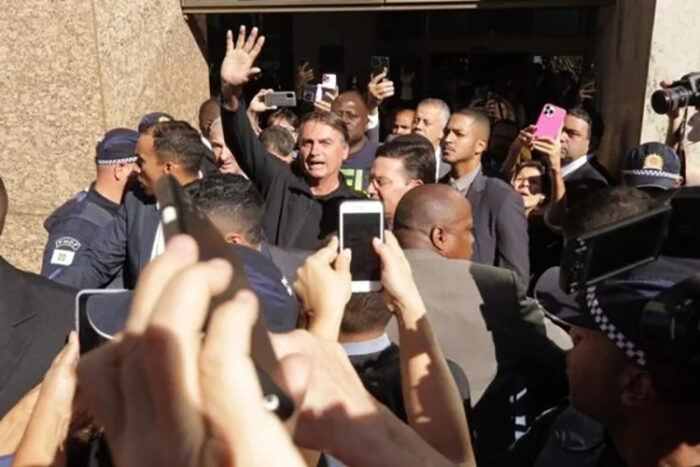 Bolsonaro chega ao Brasil em meio a investigação sobre caso das joias 1 Bolsonaro foto Breno Esaki/Metrópoles