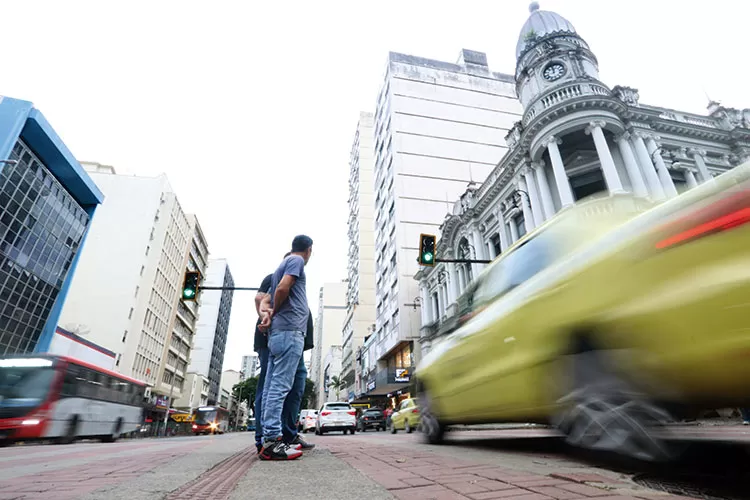 A cada 25 horas, uma pessoa é atropelada em Juiz de Fora 1 ATROPELAMENTO interna Felipe Couri
