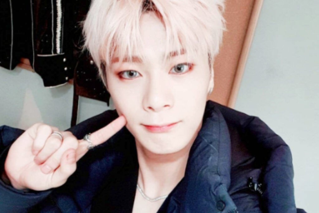 Moonbin