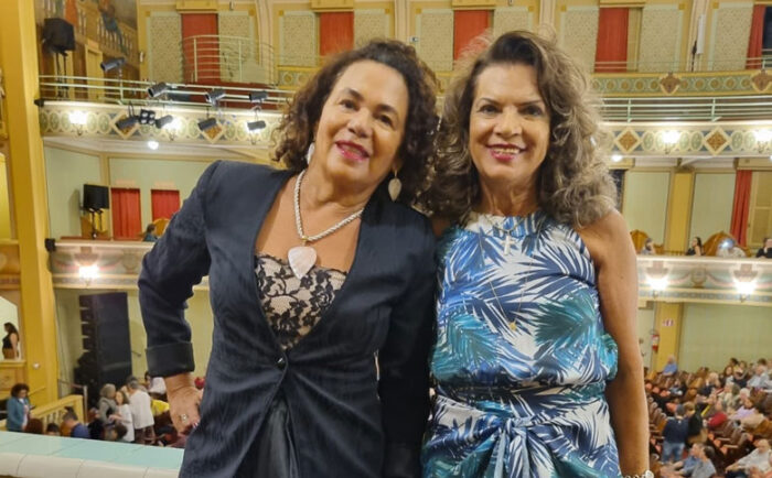 regina e graca no central 190423 enviada pela Giglia