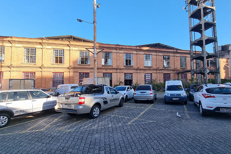 MERCADO MUNICIPAL Leonardo Costa 3