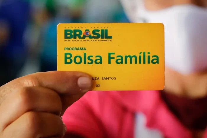 Bolsa Família vínculo empregatício