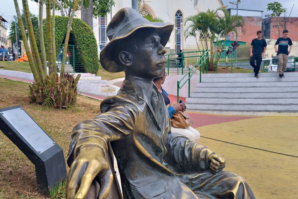 Estatua Santos Dumont Leonardo Costa