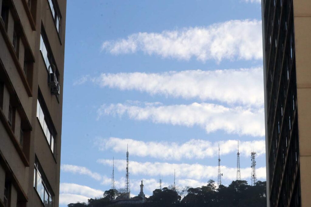 JF sentirá queda nas temperaturas com chegada de frente fria nesta sexta-feira 1 TEMPO FELIPE COURI 4