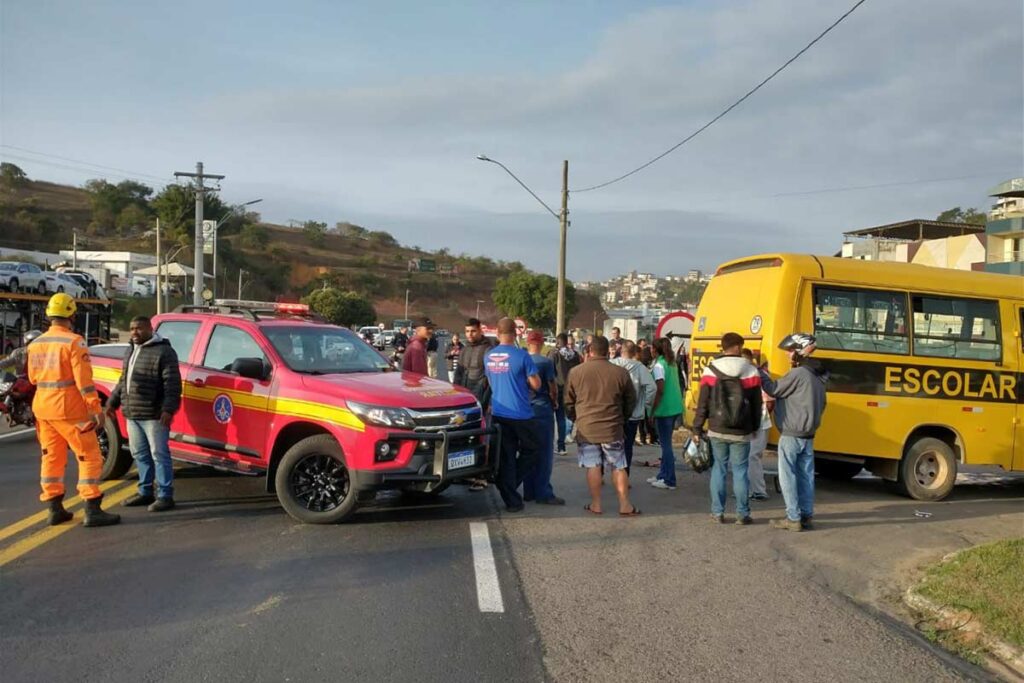 muriae acidente foto bombeiros 3