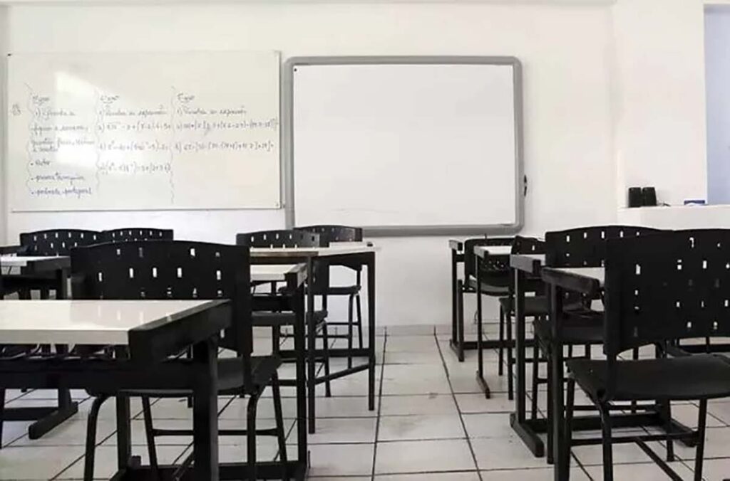 Sinpro anuncia assembleia com paralisação e indicativo de greve no ensino particular