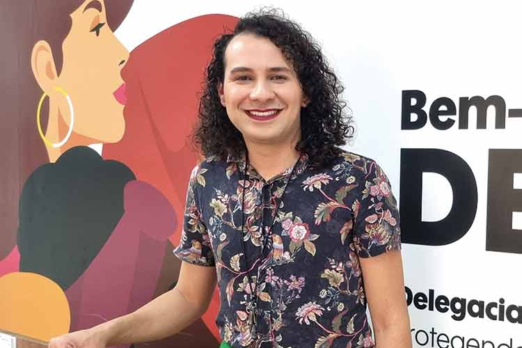 LGBT FERNANDA ALEIXO capa Leonardo Costa