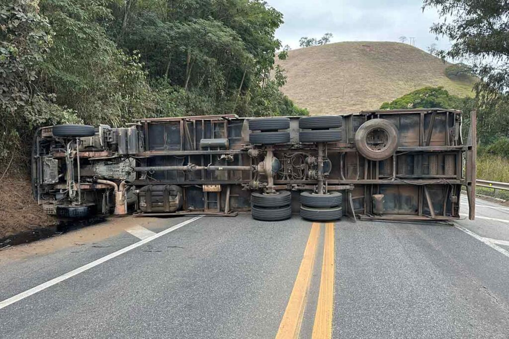 carreta santos dumont Divulgacao PRF