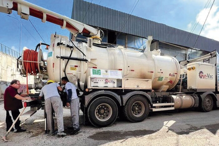 Prefeitura recolhe 55 toneladas de lixo de bocas de lobo 1 lixo