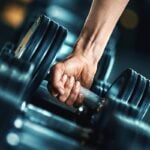 Memória muscular: saiba quanto tempo o corpo leva para esquecer o treino 2 Devo_fazer_exercícios_cardio_antes_ou_depois_do_treino_de_musculação_(4)