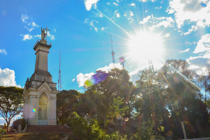 Conforto térmico e qualidade do ar estão entre os benefícios das áreas verdes nas cidades 4 Morro do Cristo Jessica Pereira
