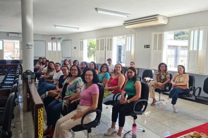 Entre os dias 11 e 14 deste mês, a equipe da Semad apresentou o conteúdo trabalhado no AmbientAção a autoridades municipais, coordenadores educacionais, professores das escolas municipais e estaduais. 