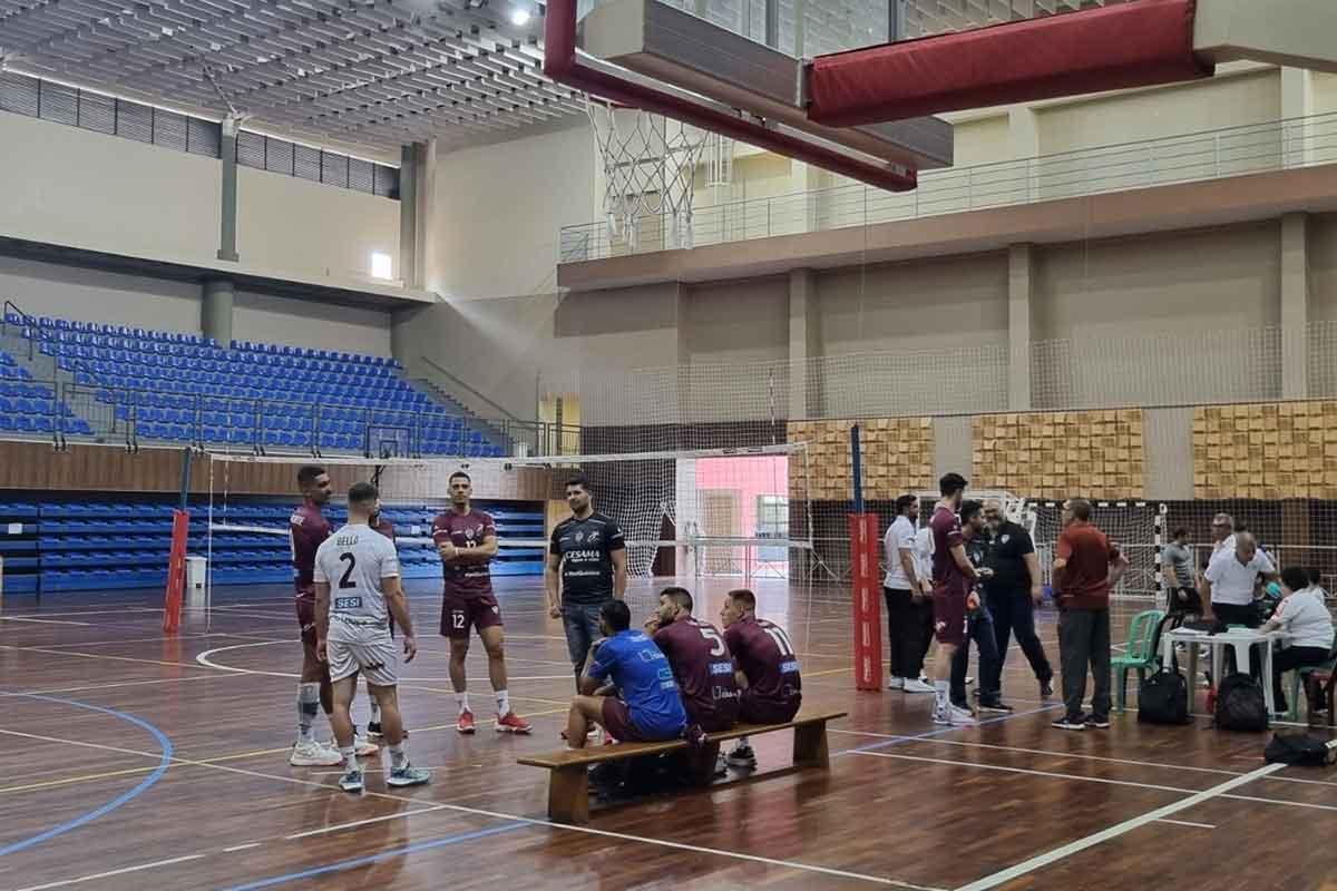 Montes Claros América não comparece, e jogo do JF Vôlei não é reiniciado