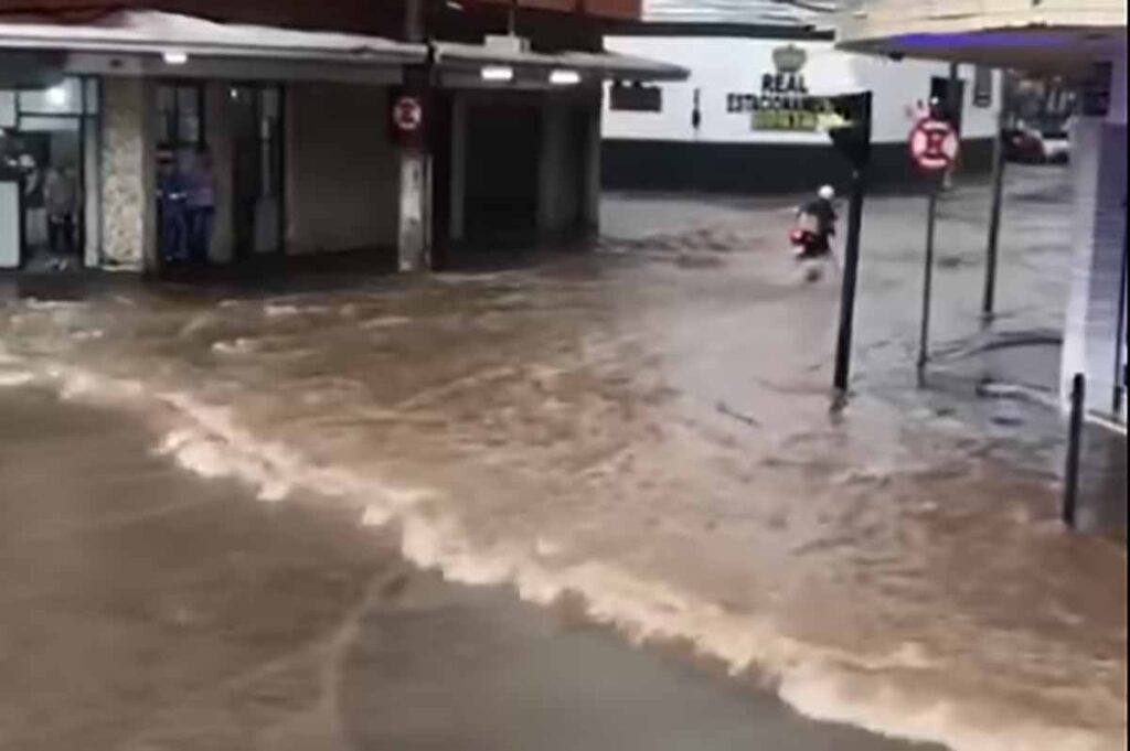 alagamento rio branco reproducao redes sociais