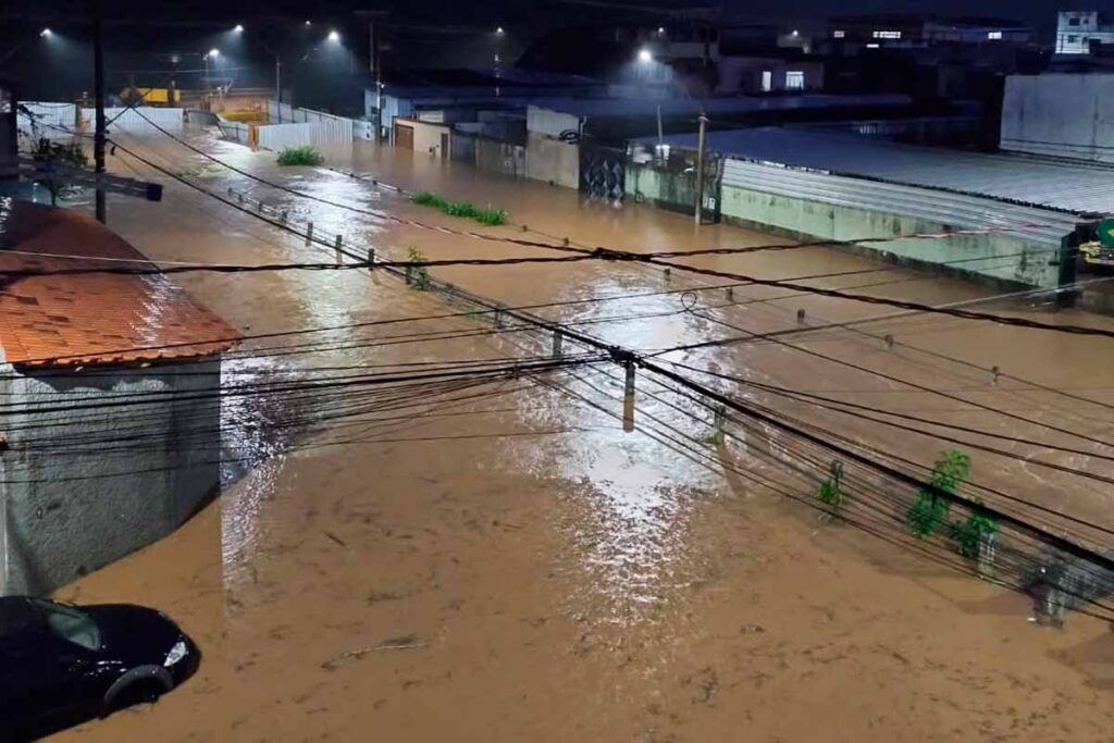 Prefeita afirma que obras dos bairros Industrial e Santa Luzia serão finalizadas em até três anos