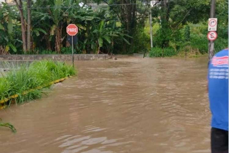 chuva corrego democrata reproducao redes sociais