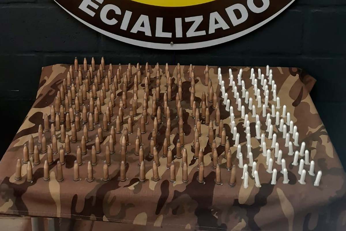 Operação Ocupação: PM apreende 275 pinos de cocaína no Vila Ideal