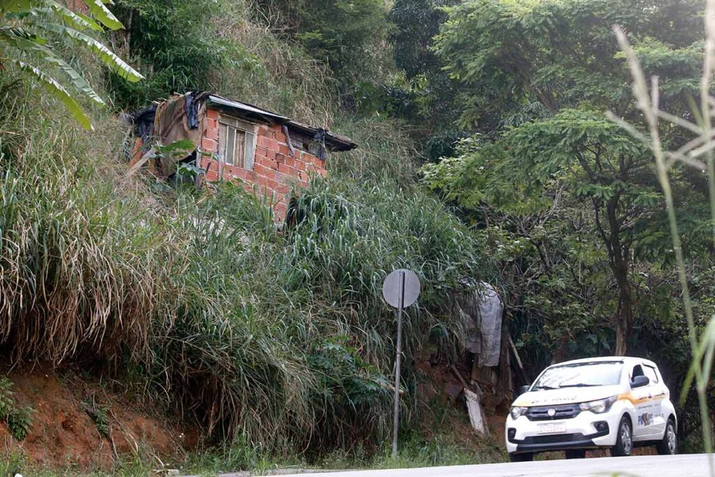 MORADIAS-VULNERÁVEIS---GARGANTA-DO-DILERMANDO---Felipe-Couri