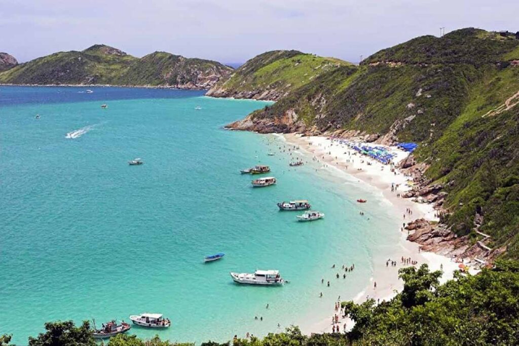 Arraial do Cabo abre concurso com salários de até R$ 9,4 mil 1 Arraial do Cabo tem praia e muito mais: como aproveitar tudo em poucos dias