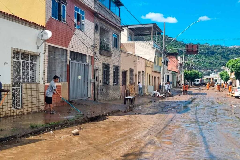 CHUVAS---LEONARDO-COSTA