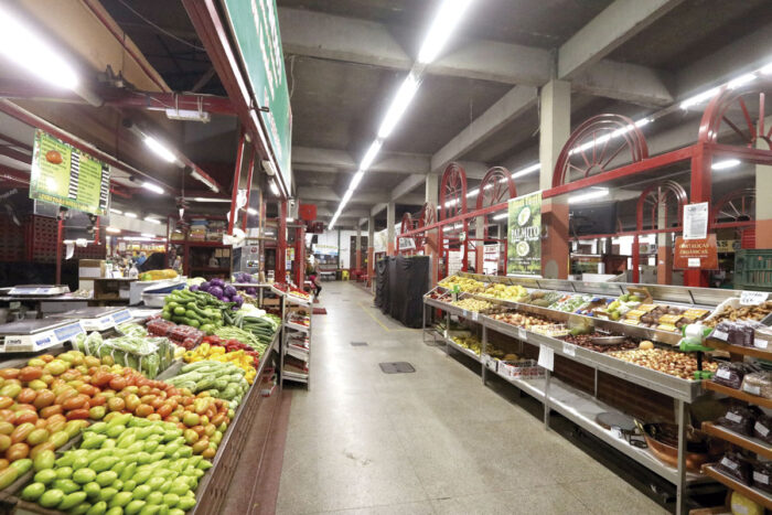 mercado municipal funcionará domingo