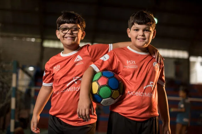 Futsal melhora a qualidade de vida de criança com autismo 1 samuel futsal by nitro historias visuais editada