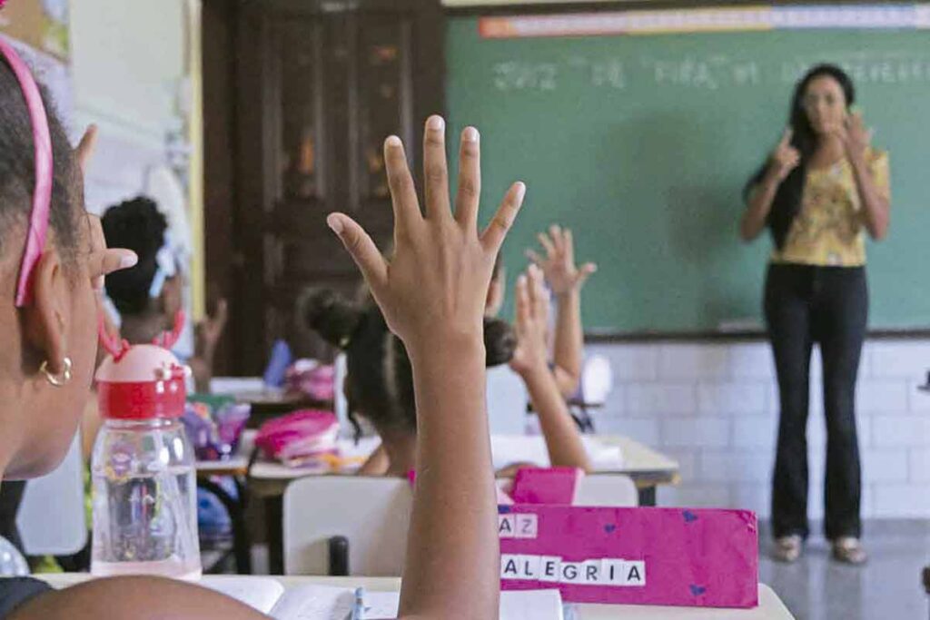 Ensino de Libras na rede municipal