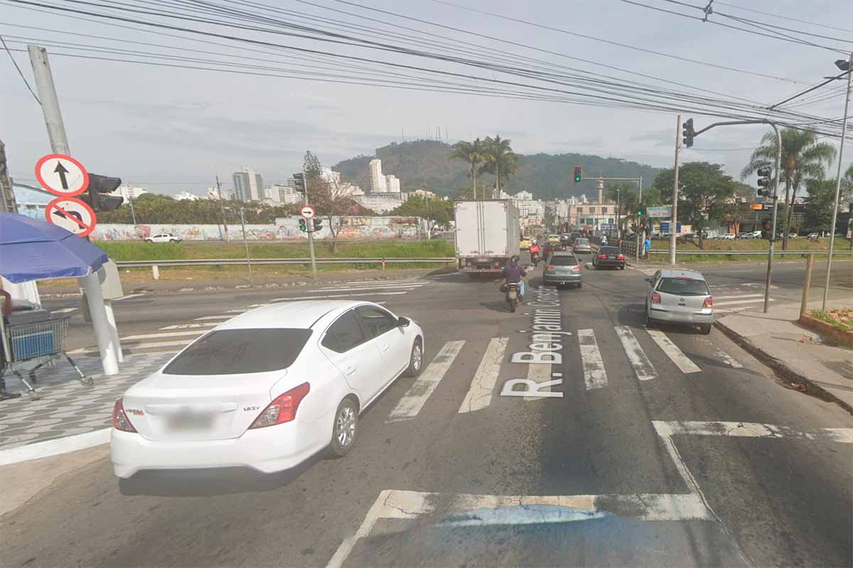 avenida brasil e benjamin constant imagem google maps