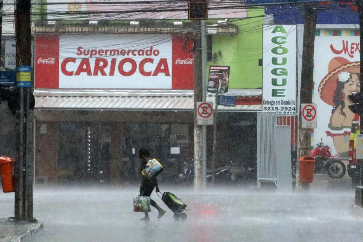 chuva leonardo costa