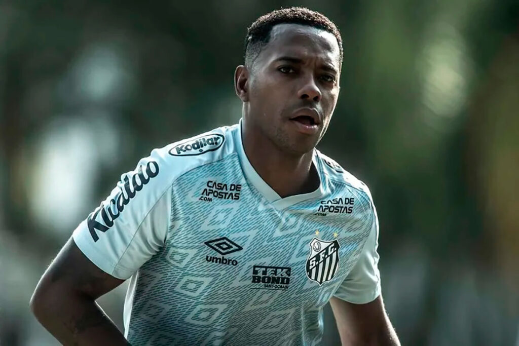 Robinho é preso em SP após STJ validar sentença por estupro na Itália