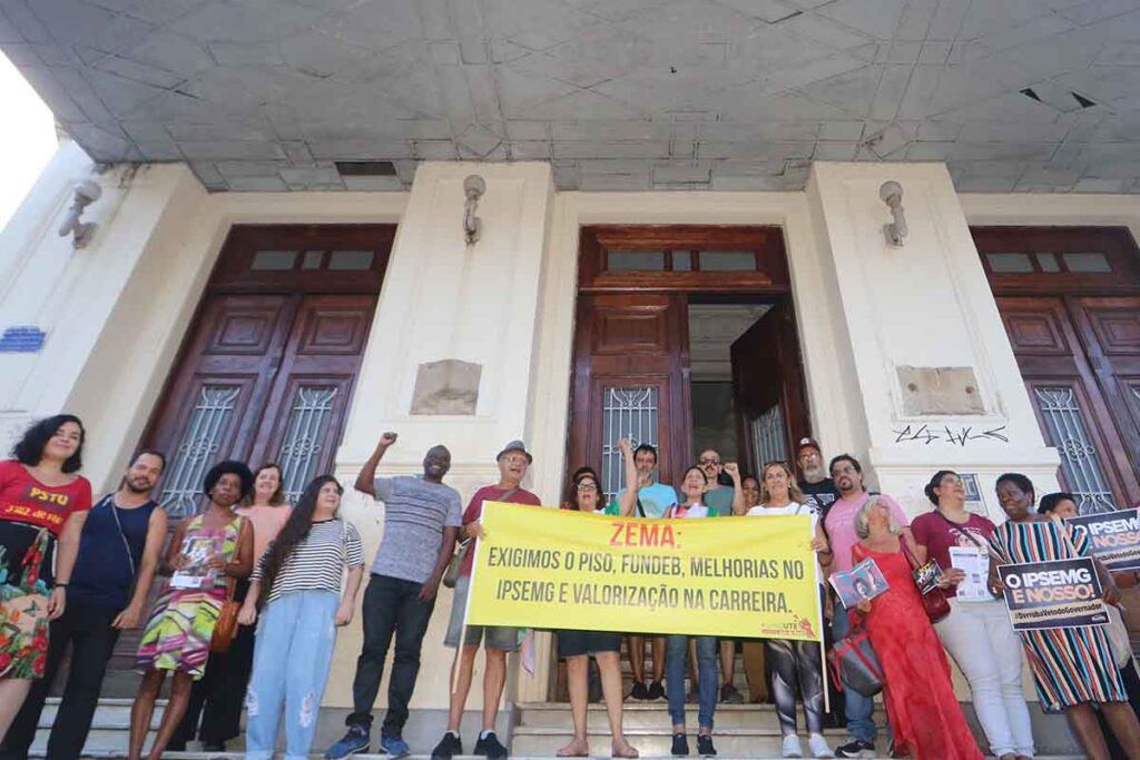 Greve professores rede estadual