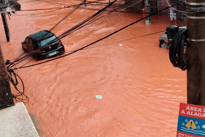 Ipiranga, Santa Efigênia, Teixeiras e Santa Luzia ficam alagados