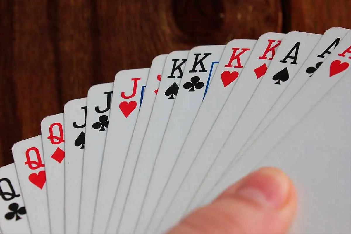 Marketing e Negocios cartas e jogos