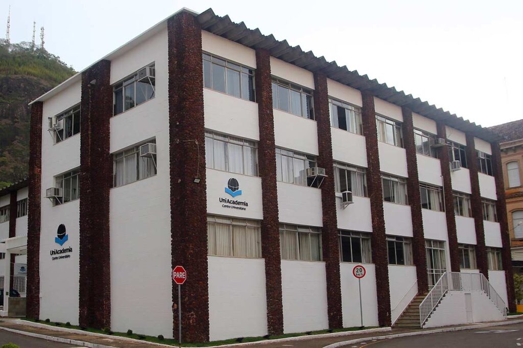 colegio uniacademia fernando priamo arquivo TM