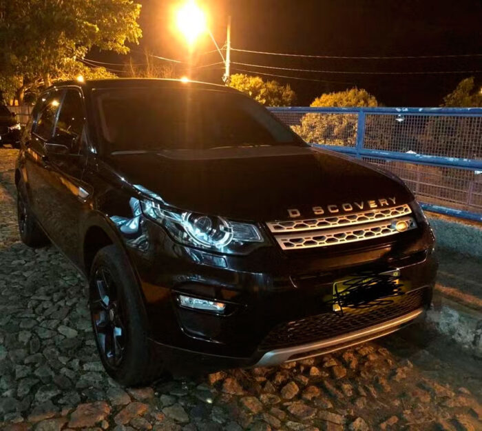 Um dos carros apreendidos com o suspeito de integrar facção criminosa