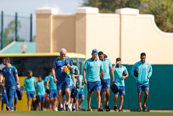 Treino dos jogadores da seleção brasileira, dias antes de México x Brasil