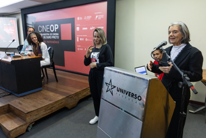 ministra cineop