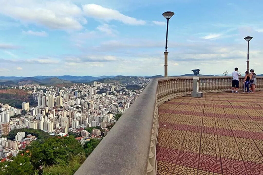 Morro do Cristo recebe vistoria para avaliação geotécnica