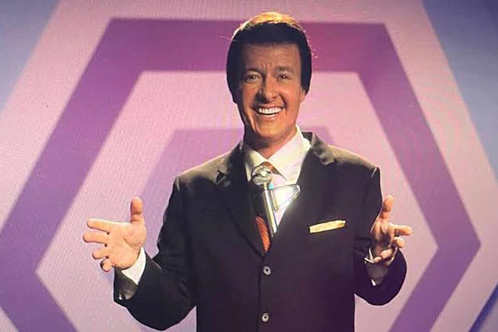 Rodrigo Faro como Silvio Santos