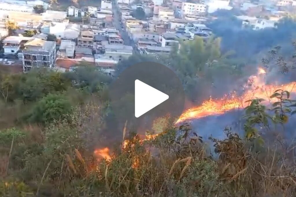 vegetacao incendio sao joao del rei bombeiros