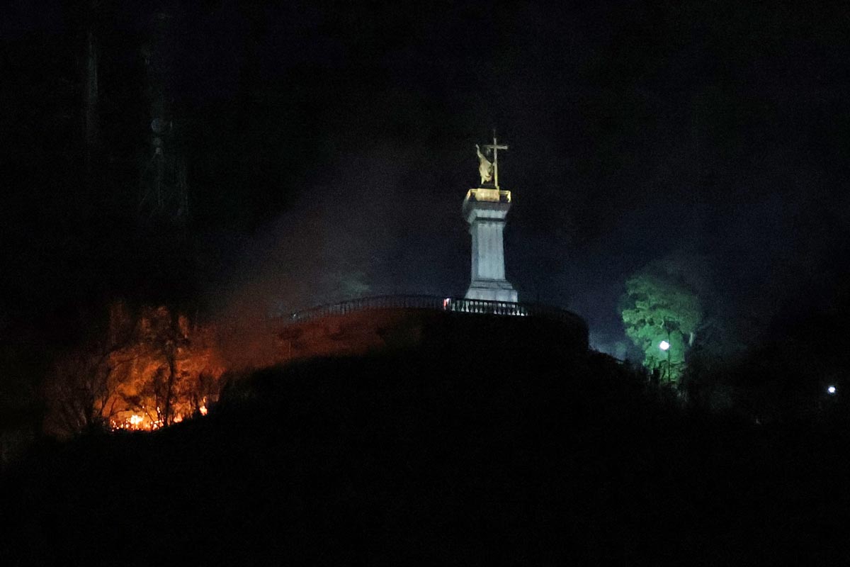 FOGO NO MORRO DO CRISTO LEONARDO COSTA 02