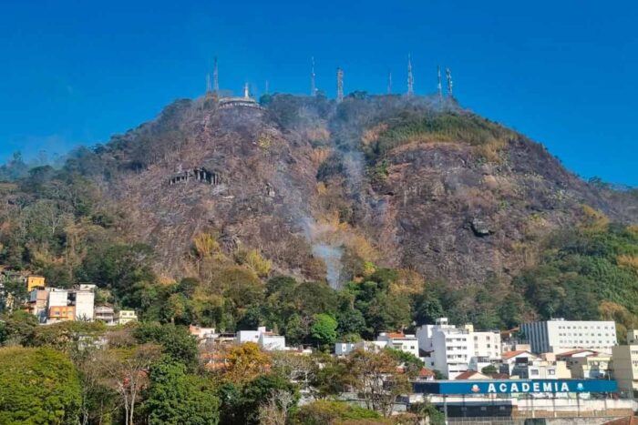 foco incendio mata morro do cristo foto leonardo costa